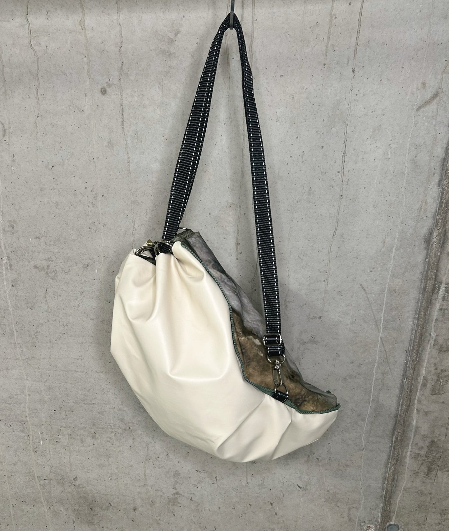 EARTH DROP B-BAG, CAMO CREAM