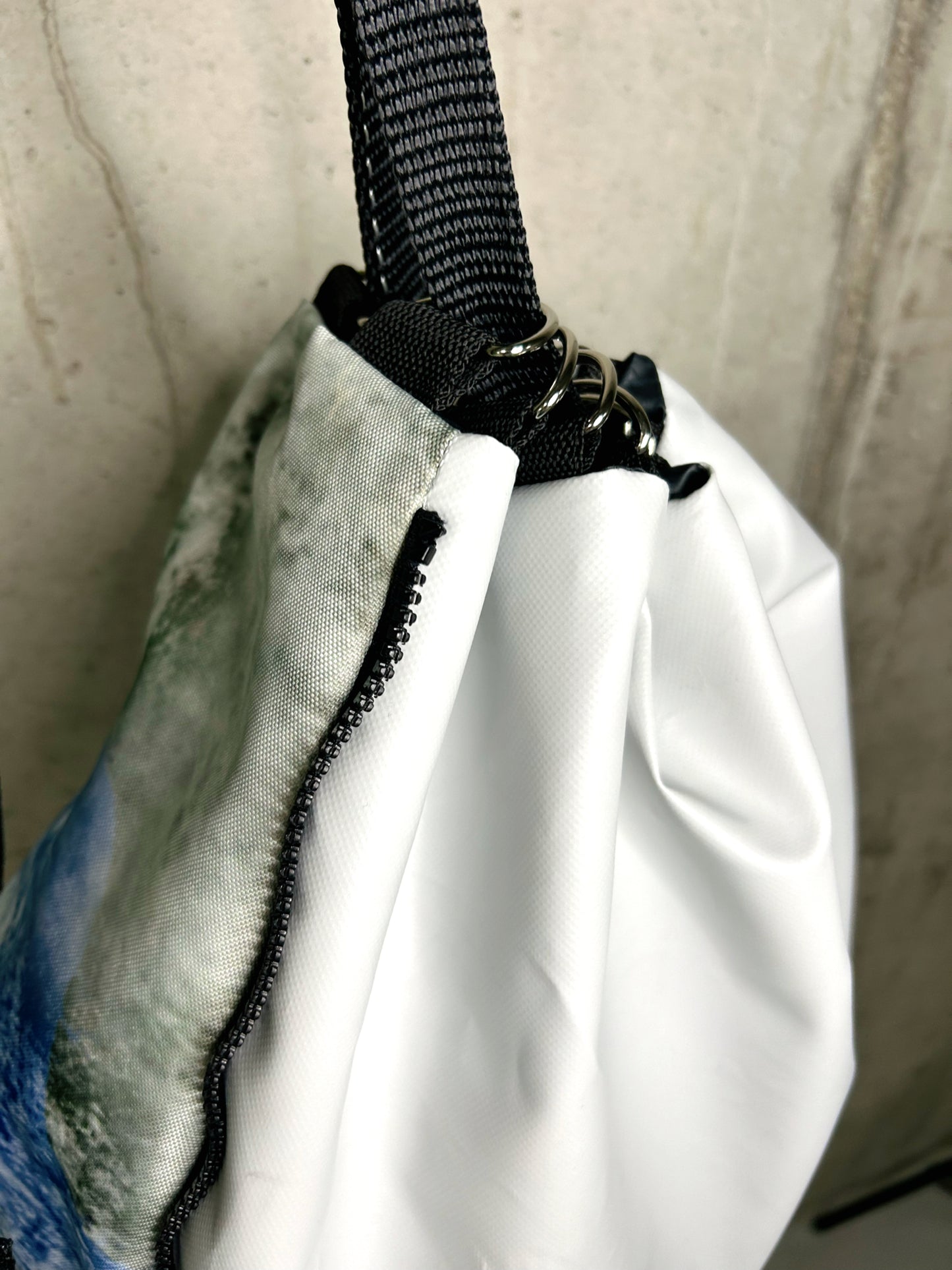 EARTH DROP B-BAG, PANDA BLUE