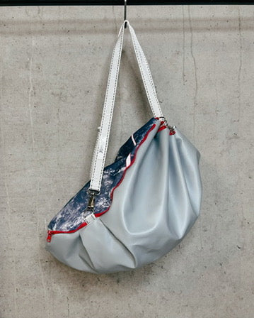 EARTH DROP B-BAG, GREY1