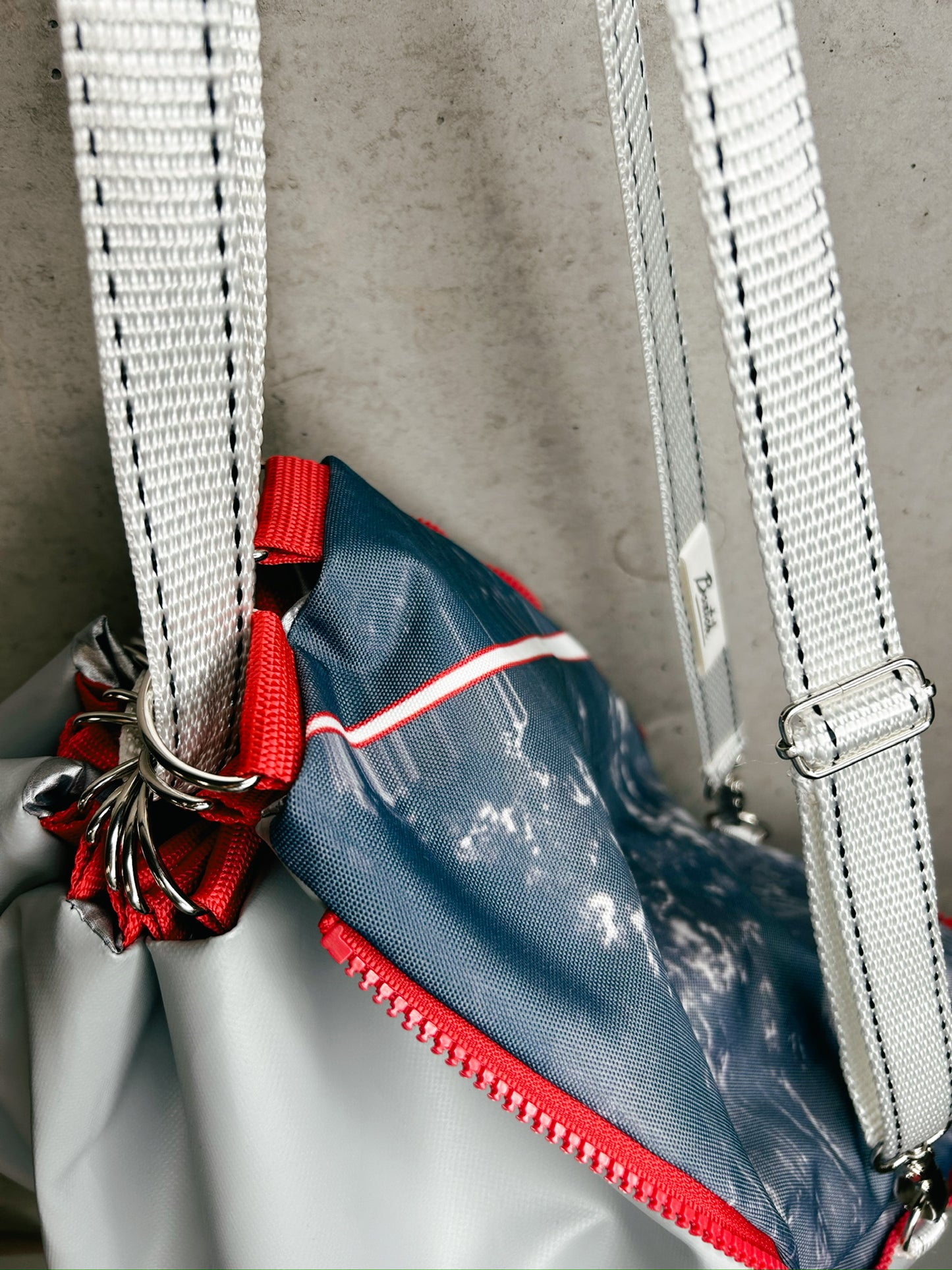 EARTH DROP B-BAG, GREY1